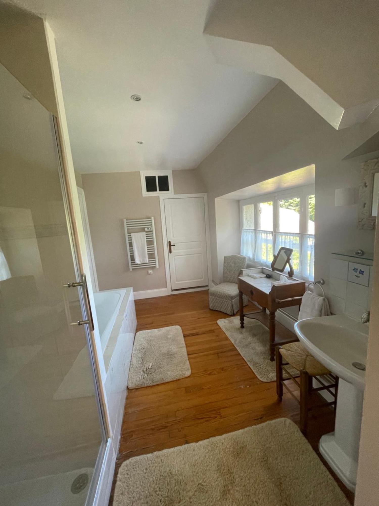 La Grange Du Barry Bed & Breakfast Belveze ภายนอก รูปภาพ